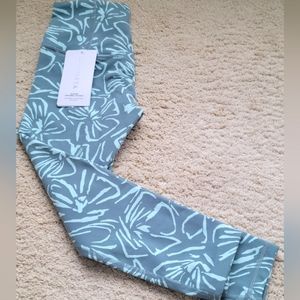 Athleta Elation Textured 7/8 Tight